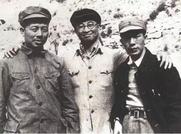 朱德丟了一樹蘋果，有人告密：是陳賡和陳錫聯串門的時候“偷”的