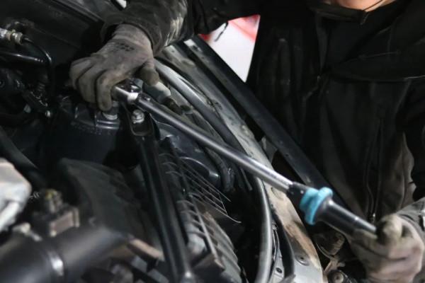 怪獸修車：翻新一輛13年的二手寶馬5系，耗時25天完美復活它