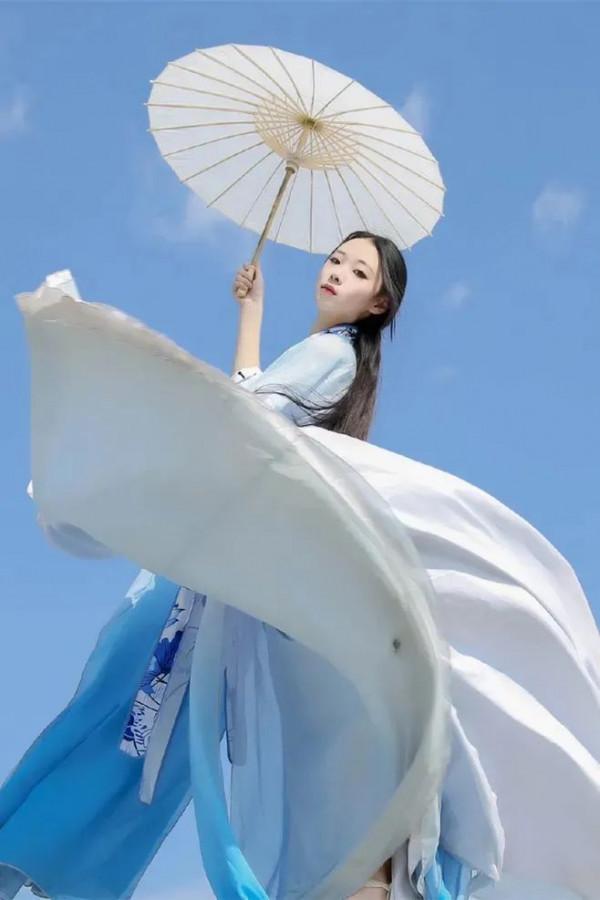 國風古韻 金秋遊園 漢服驚鴻 衣袂飄飄 國風古韻 金秋遊園 漢服驚鴻 衣袂飄飄