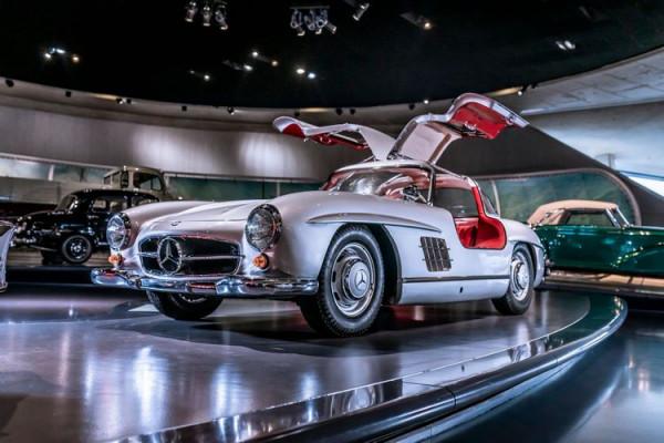 梅賽德斯-賓士SL跑車進化史