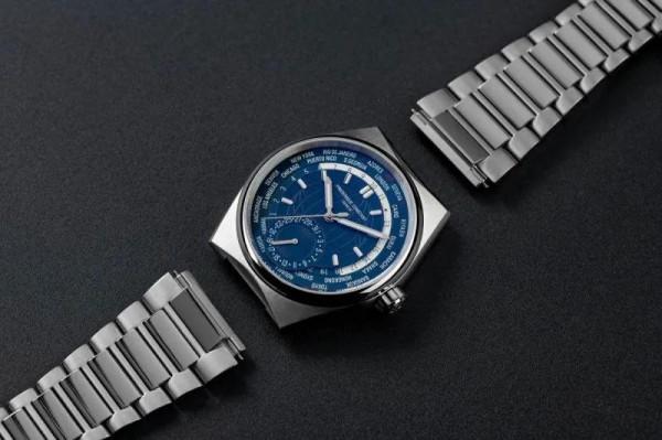 奢華旅伴：Highlife Worldtimer Manufacture自制機芯世界時區腕錶