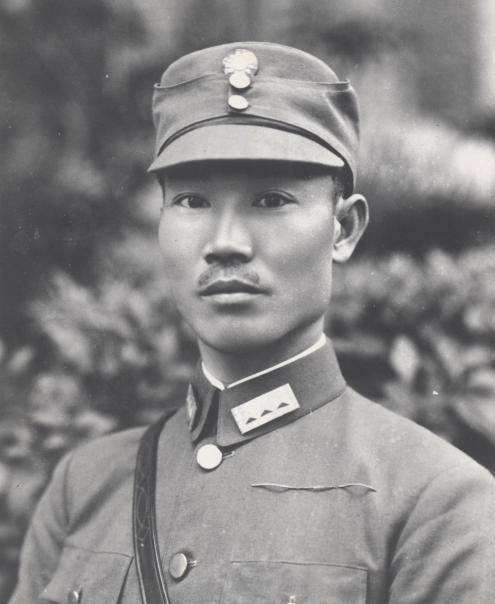 策劃一生，臨死卻將總統之位讓給外人，老蔣讓位背後的真相是啥？