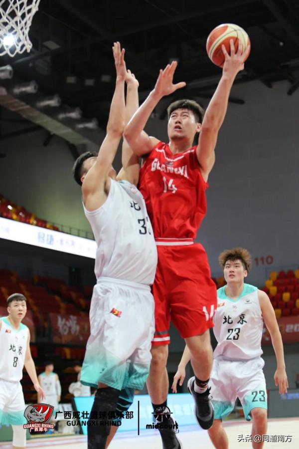 NBL第18輪:7人上雙劉羽楠砍兩雙,廣西威壯132:100大勝北京雄鹿 NBL第18輪:7人上雙劉羽楠砍兩雙,廣西威壯132:100大勝北京雄鹿