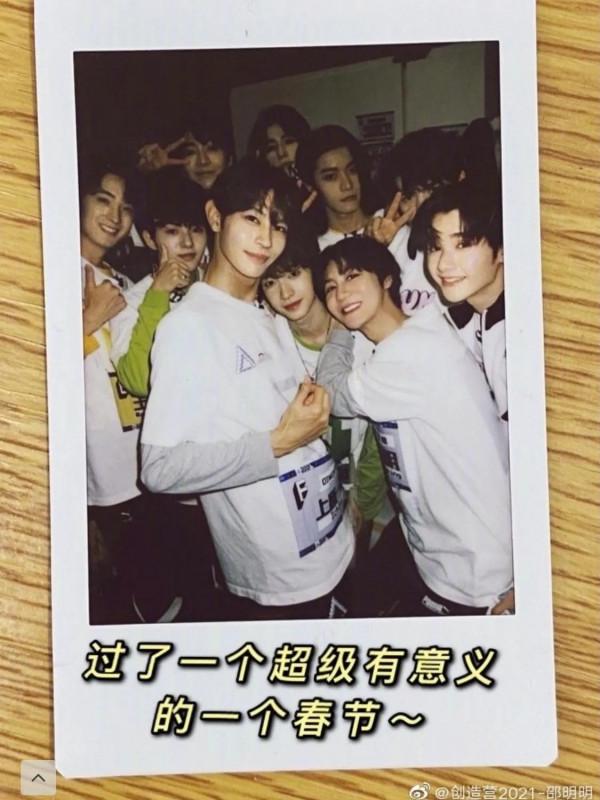 回顧自己追星的經歷，突然覺得大夢初醒