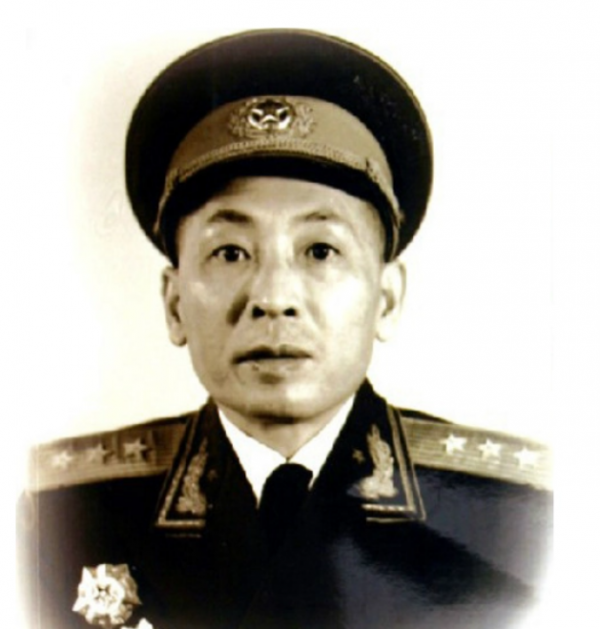 上將葉飛與粟裕合作密切，二人私交其實並不好，這是為什麼呢？