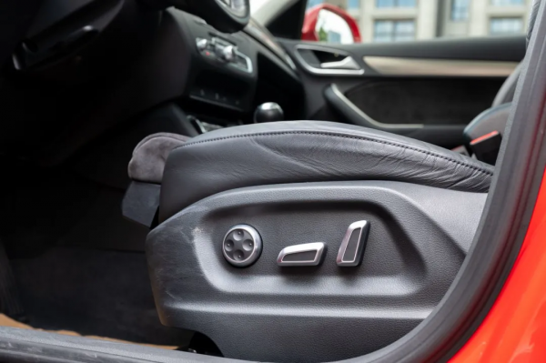 頂配!緊湊級SUV的領跑車型——奧迪Q3 全時四驅運動型 頂配!緊湊級SUV的領跑車型——奧迪Q3 全時四驅運動型