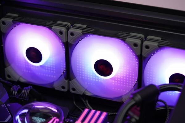 賽博朋克電競風,5800X+6700XT 3A平臺靜音遊戲主機分享 賽博朋克電競風,5800X+6700XT 3A平臺靜音遊戲主機分享