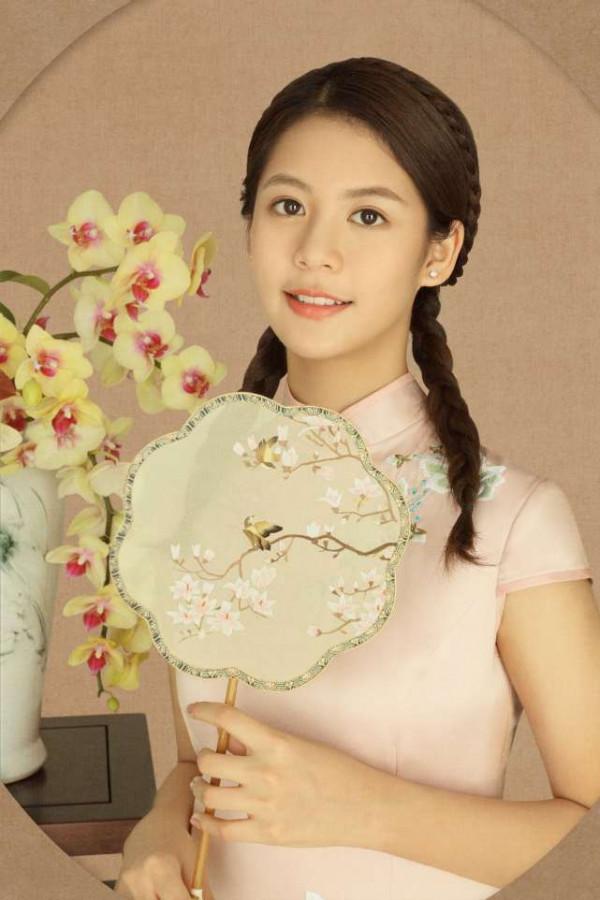 娛樂圈明星家庭 翁虹一家堪稱演藝家庭顏值擔當天花板