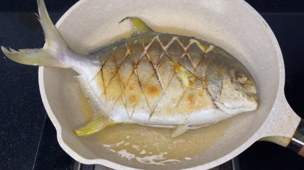 鯧魚不會燒?20年廚師教你做,鮮甜味美,簡單還易學 鯧魚不會燒?20年廚師教你做,鮮甜味美,簡單還易學