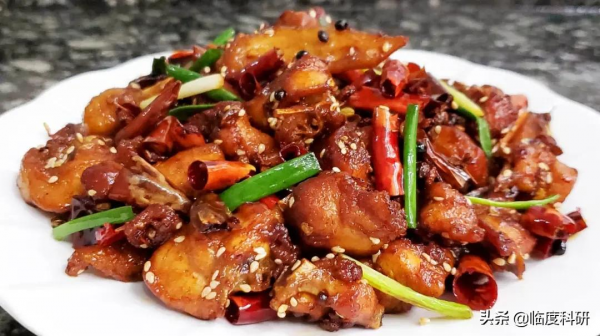 每逢春節胖三斤，是真的！餐桌上的&OpenCurlyDoubleQuote;熱量炸彈&rdquo;是誰？