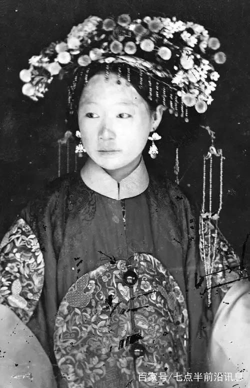 各朝婚服總覽,結婚你選哪件? 各朝婚服總覽,結婚你選哪件?