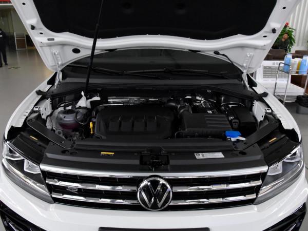 加長變成大SUV，最多7座6.6L油耗，合資熱門車，實拍途觀L