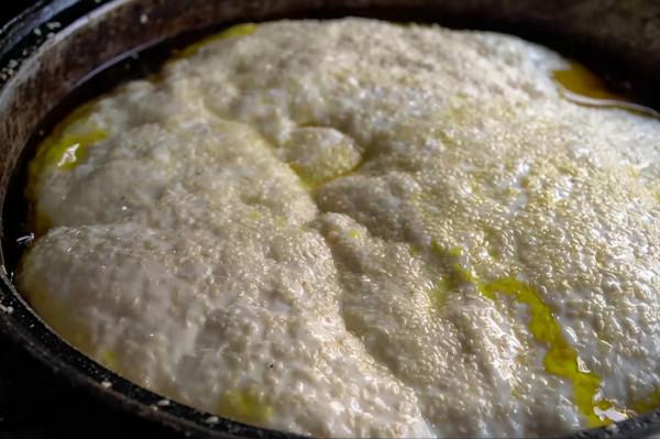 江蘇小鎮傳統小吃,15個鍋一起做,1個重4斤,流水一半是利潤 江蘇小鎮傳統小吃,15個鍋一起做,1個重4斤,流水一半是利潤