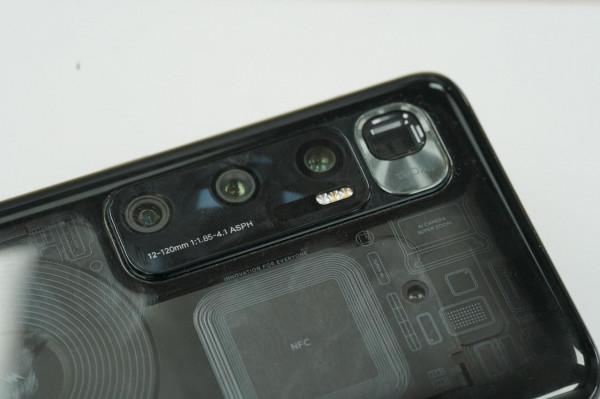 完成這場跨越五年的對比後，我知道手機行業真的停滯了