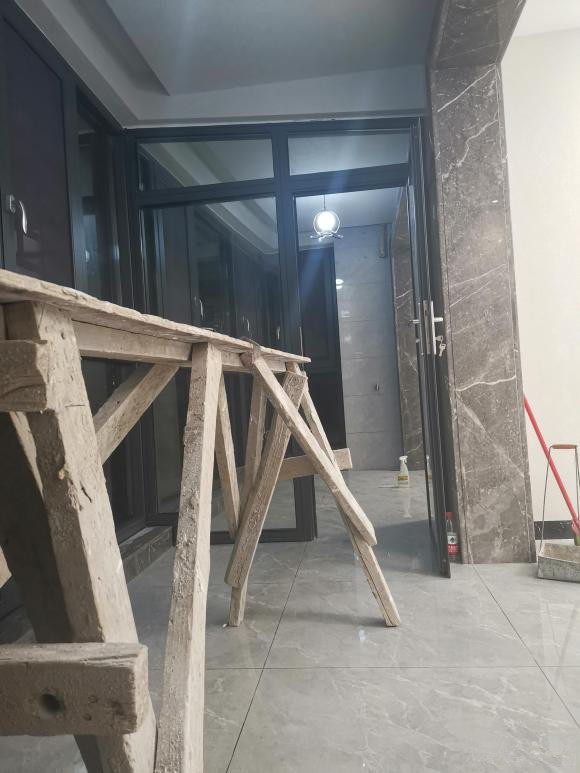 裝了半年多了，硬裝終於結束了，踩了許多坑，真的不容易啊