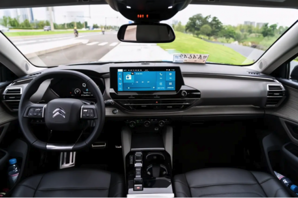 「凡爾賽長測28」滿分100，凡爾賽的試駕感受可以給90分