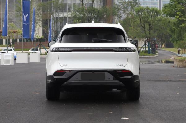 想買安靜舒適的5座SUV，可以看看這兩款，安全、動力強、空間大