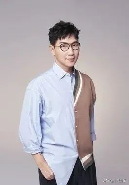 靠兒子“翻紅”的他是多少人的青春