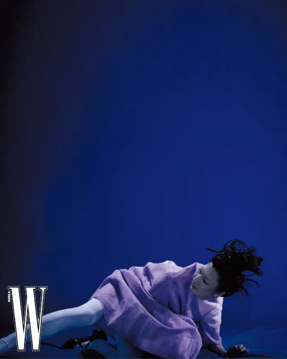 BLACKPINK拍封面被嘲&OpenCurlyDoubleQuote;摳圖打假現場&rdquo;？網友：韓國雜誌你沒有心