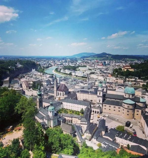 世界十大堡壘：王的榮耀披著鎧甲