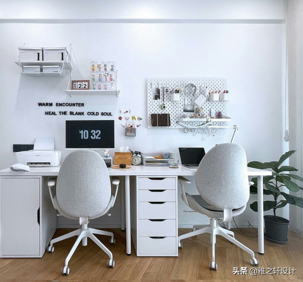 電腦桌+梳妝檯這樣設計，週末可以宅家一整天