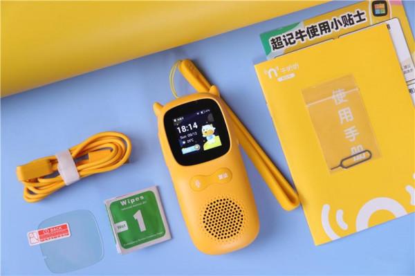 新一代復讀機居然小學學科全覆蓋，牛聽聽超記牛體驗