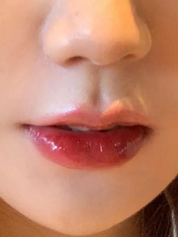 精緻女人也能擁有的好看溫柔淺唇，看著就想讓人咬一口