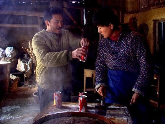 朱媛媛：32歲嫁13年初戀，47歲還是娛樂圈的一股清流