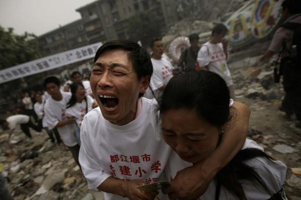 13年前汶川地震,空降兵15勇士從4999米高空盲跳而下,近況如何了 13年前汶川地震,空降兵15勇士從4999米高空盲跳而下,近況如何了