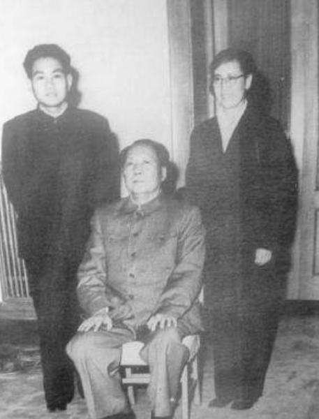 65年,毛主席視察天津,指名要見李銀橋:銀橋,你怎麼不聽我的話 65年,毛主席視察天津,指名要見李銀橋:銀橋,你怎麼不聽我的話