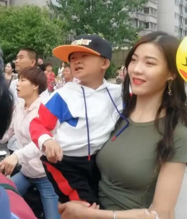 “小馬雲”範小勤的毀滅史,他的故事遠比你想象得更惡劣 “小馬雲”範小勤的毀滅史,他的故事遠比你想象得更惡劣