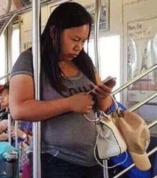 3大過氣網紅現狀：芙蓉姐姐身家上億，鳳姐淪落到給美國人修腳