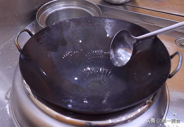 傳統名菜“回鍋肉”家的味道，廚師長教你做法和技巧，香而不膩