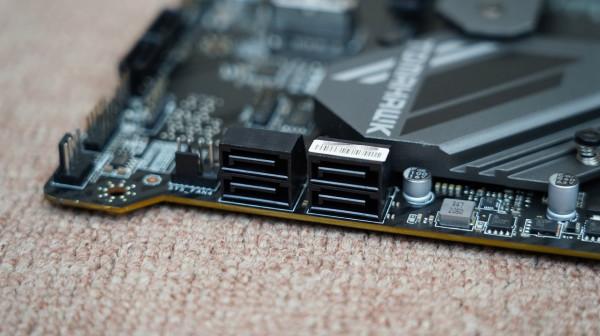 等等黨真的贏了?現在花一萬四能打造一臺怎樣的電腦主機? 等等黨真的贏了?現在花一萬四能打造一臺怎樣的電腦主機?