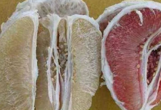 紅心柚子和白心柚子，哪個更有營養？別買錯了