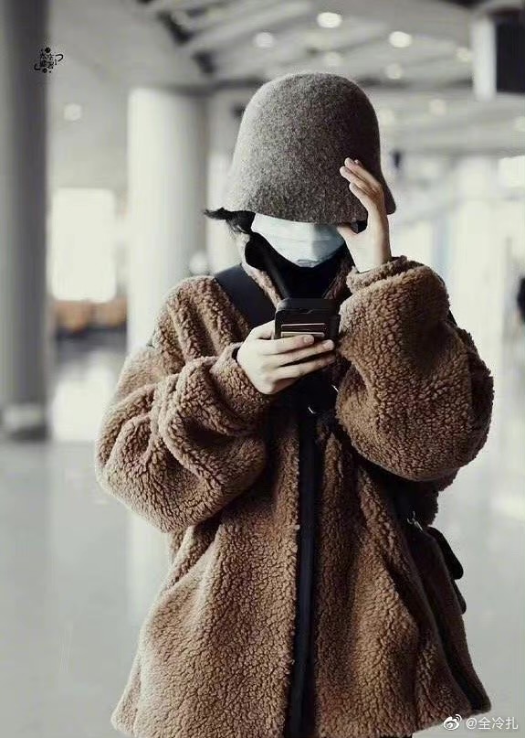 焉栩嘉又雙叒談戀愛了？新女友疑似是張子楓，網友直呼妹妹快跑