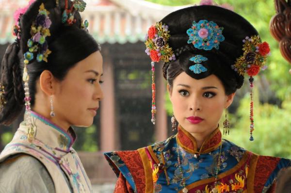 胡杏兒倒貼3000萬嫁人，為丈夫連生三子，前任黃宗澤女友換了一批