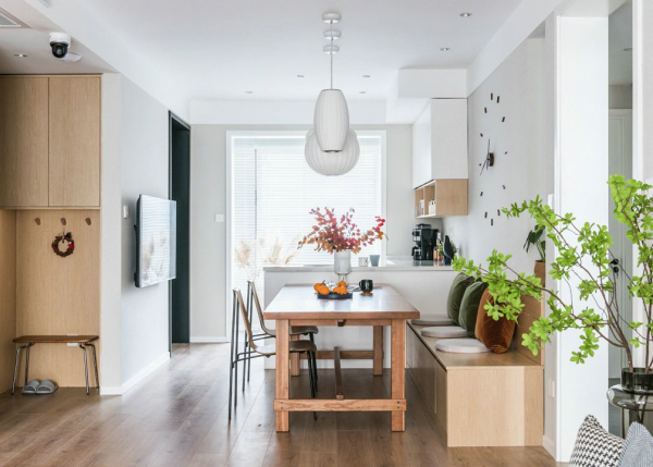 當我換房時，必須買一套複式樓。從他家的裝飾中學習實在太完美了