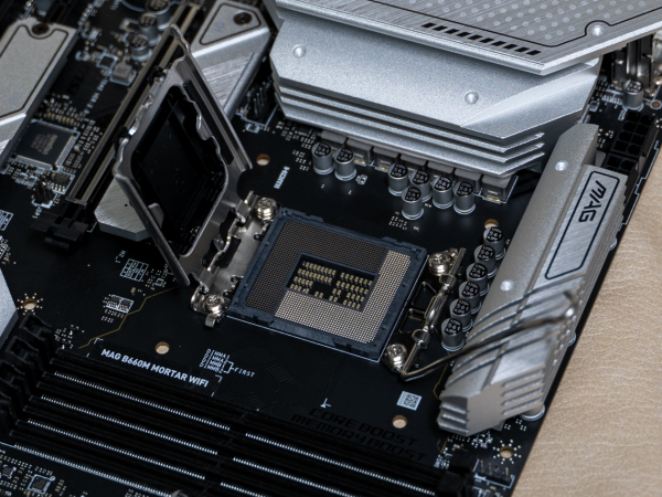 12代酷睿絕配，十銓c440冰雪女神PCIe4.0固態測評