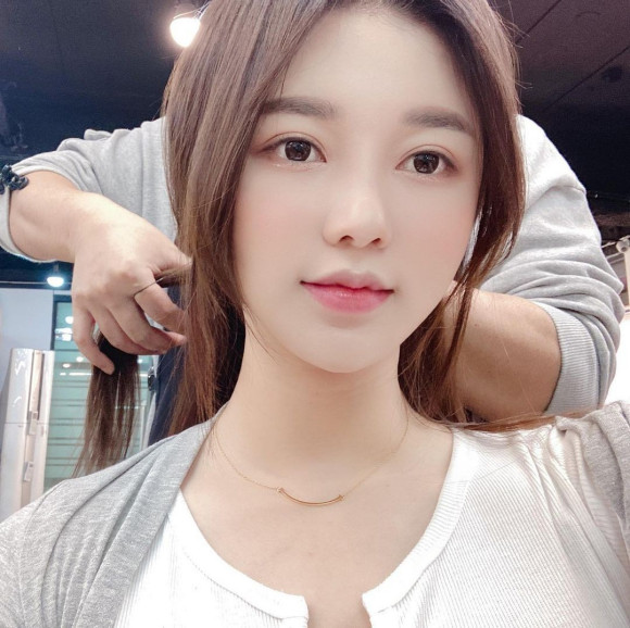 韓國網紅감동란福利圖賞 想變成小貓咪踩大歐派