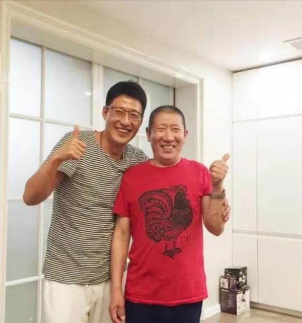 演員於震:我不是家暴男,我是三個孩子的幸福爸爸 演員於震:我不是家暴男,我是三個孩子的幸福爸爸