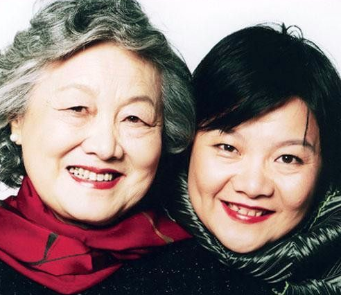 喬冠華和章含之相愛10年，臨終前詢問妻子：我死後你願跟我合葬嗎