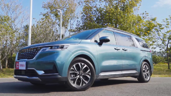 二胎家庭必備，科技配置更足，體驗第四代嘉華，30萬級MPV新選擇