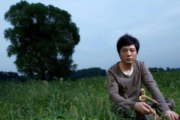 著名歌手李琛：撮合離異父母復婚失敗，帶淚的孝心讓人動容