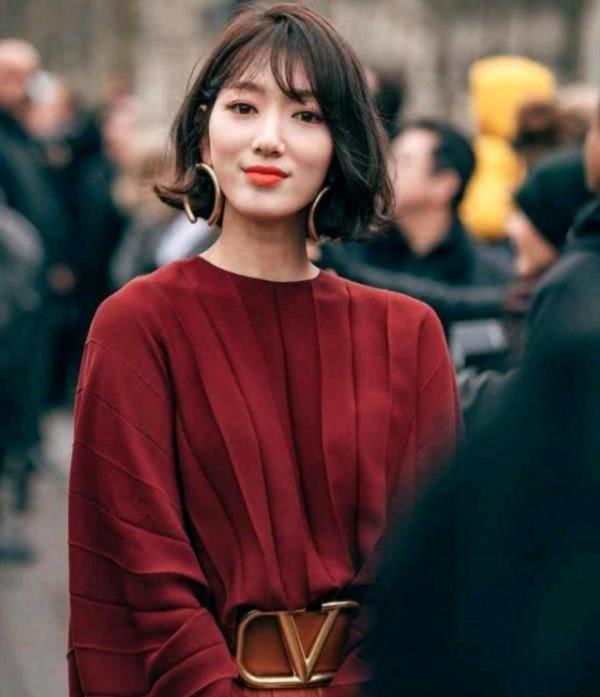 熱門劇韓國女星樸信惠,平時的穿衣又是怎樣穿的呢?值得我們借鑑 熱門劇韓國女星樸信惠,平時的穿衣又是怎樣穿的呢?值得我們借鑑