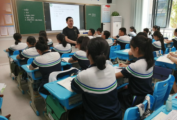 雲南“令人驚豔”的高中，一本升學率達92.16%，其中15人考上清北