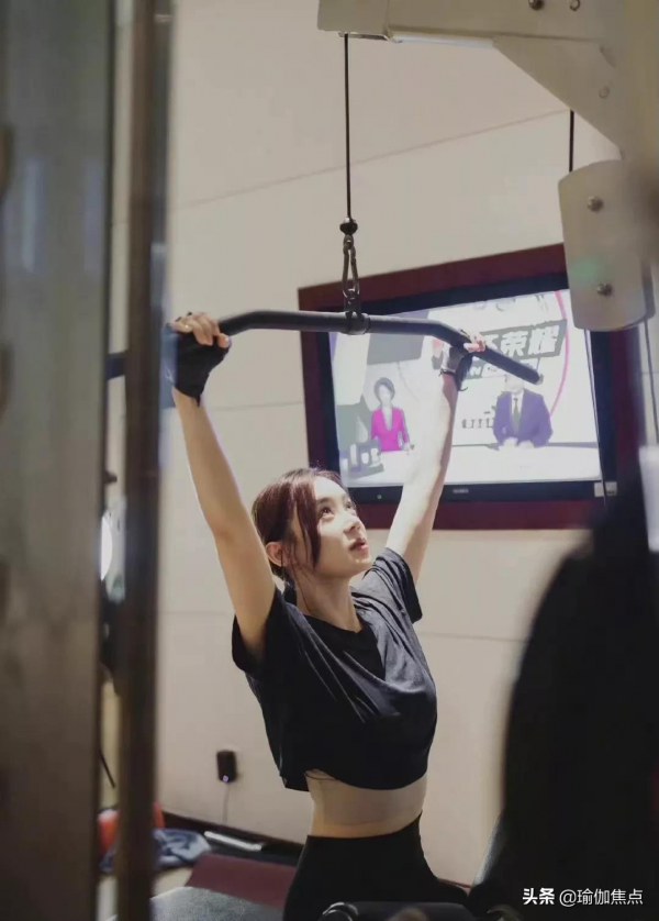 大肚子怎麼練都不瘦?常練這幾個動作,“楊冪馬甲線”你也可以有 大肚子怎麼練都不瘦?常練這幾個動作,“楊冪馬甲線”你也可以有