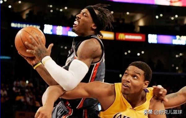 NBA歷史十大惡意傷人瞬間:有人被直接打暈,有人差點丟了命 NBA歷史十大惡意傷人瞬間:有人被直接打暈,有人差點丟了命