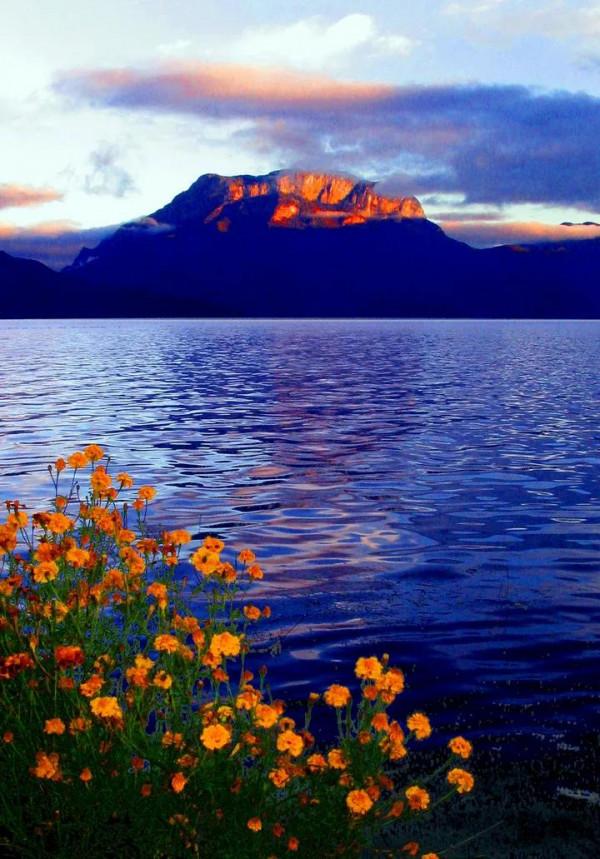 瀘沽湖絕美風光