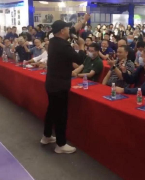 春晚老牌歌星,有人出場費50,有人50歲未婚,有人再戰虎年春晚 春晚老牌歌星,有人出場費50,有人50歲未婚,有人再戰虎年春晚